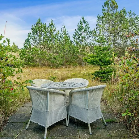 Timber House On Dune Plot Near Hulsig Feriehus *
