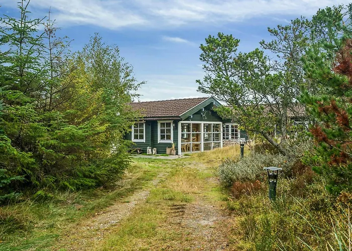 Timber House On Dune Plot Near Hulsig